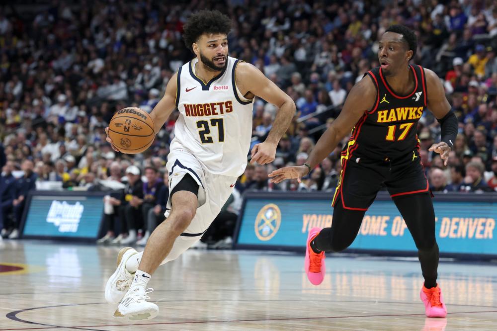 双线作战的 双线作战的