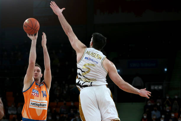 控制在个位 控制在个位