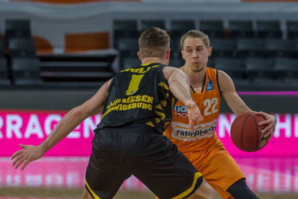 分期支付的 分期支付的